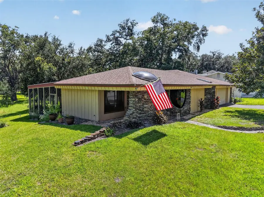 2314 Hillside Drive, Mount Dora, FL 32757 - #2