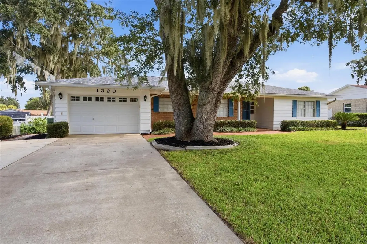 1320 Lee Court, Leesburg, FL 34748 - #1