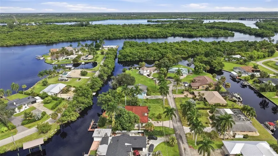 261 Alameda Avenue, Fort Myers, FL 33905 - #3