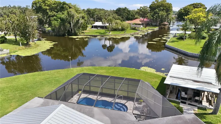 1612 Orange Avenue, Tavares, FL 32778 - #2