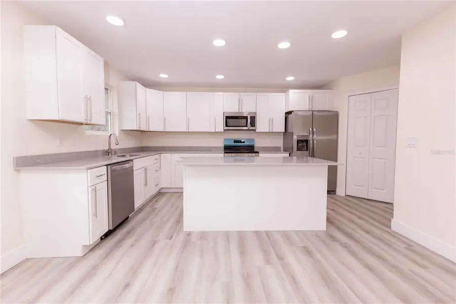 2399 Cr 423, Lake Panasoffkee, FL 33538 - #3