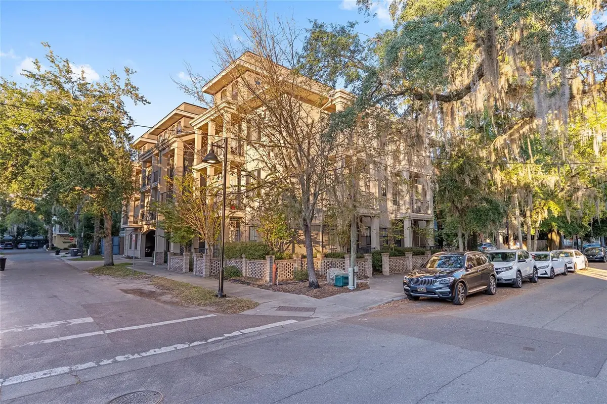 1418 NW 3rd Avenue #303, Gainesville, FL 32603 - Image #1