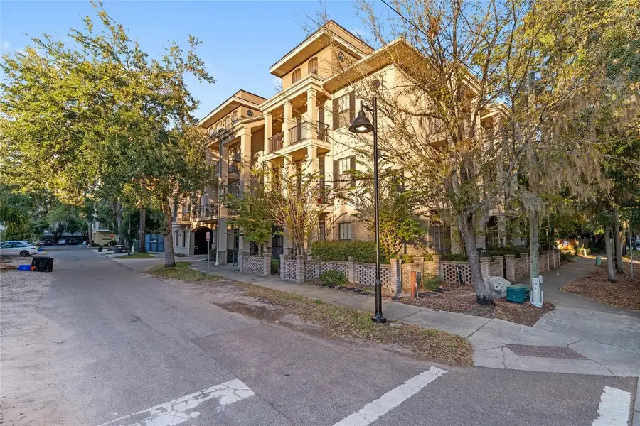 1418 NW 3rd Avenue #303, Gainesville, FL 32603 - Image #2