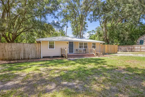 23887 NW 183rd Road, HIGH SPRINGS, FL 32643