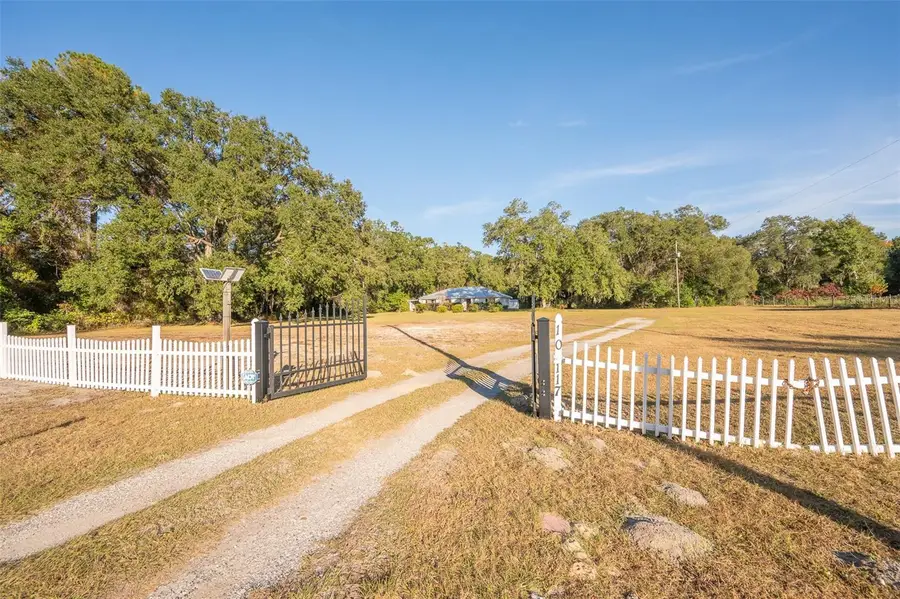 10117 SW 170th Street, Archer, FL 32618 - Image #3