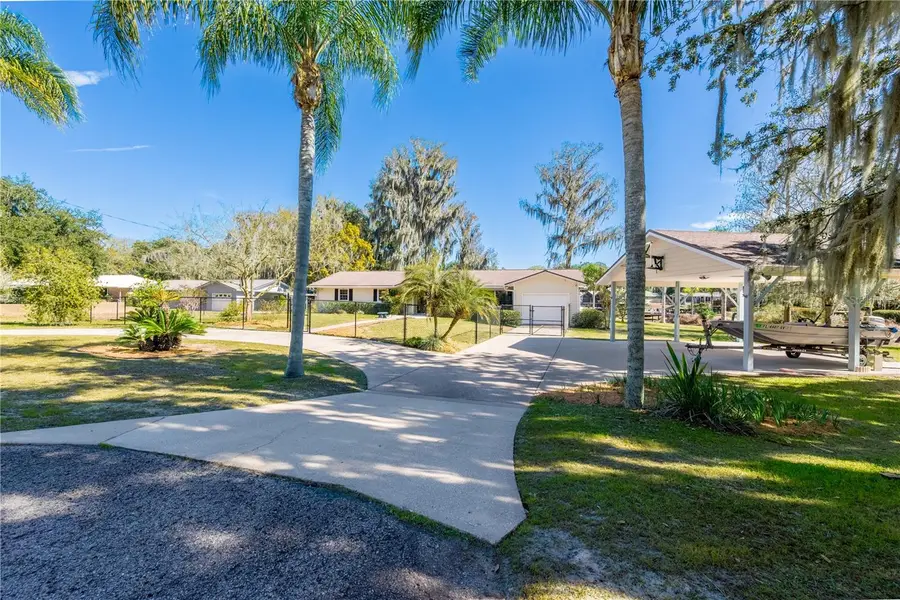 381 SE 5th Avenue, Melrose, FL 32666 - #2