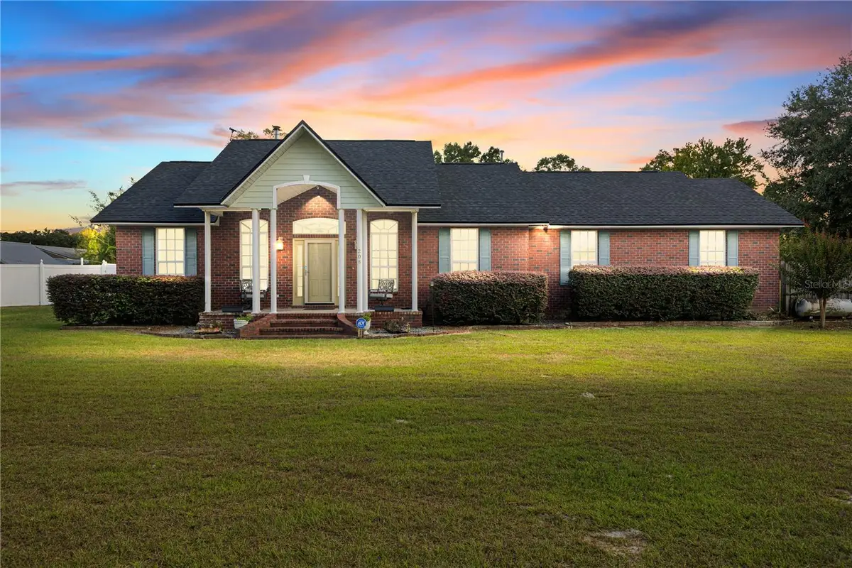 208 SW Freeman Glen, Lake City, FL 32024 - Image #1