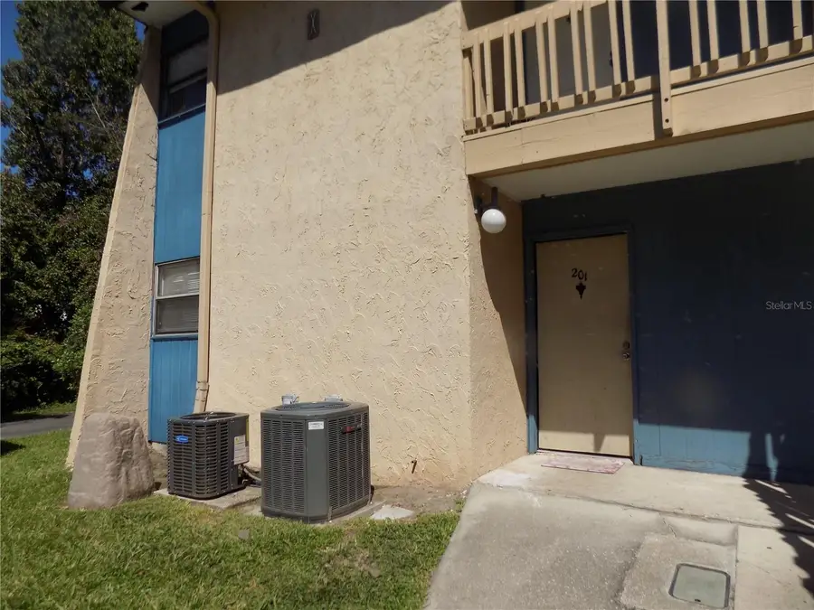 2811 SW Archer Road #x 201, Gainesville, FL 32608 - Image #3