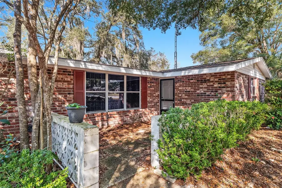 560 E Country Club Drive, Williston, FL 32696 - Image #3