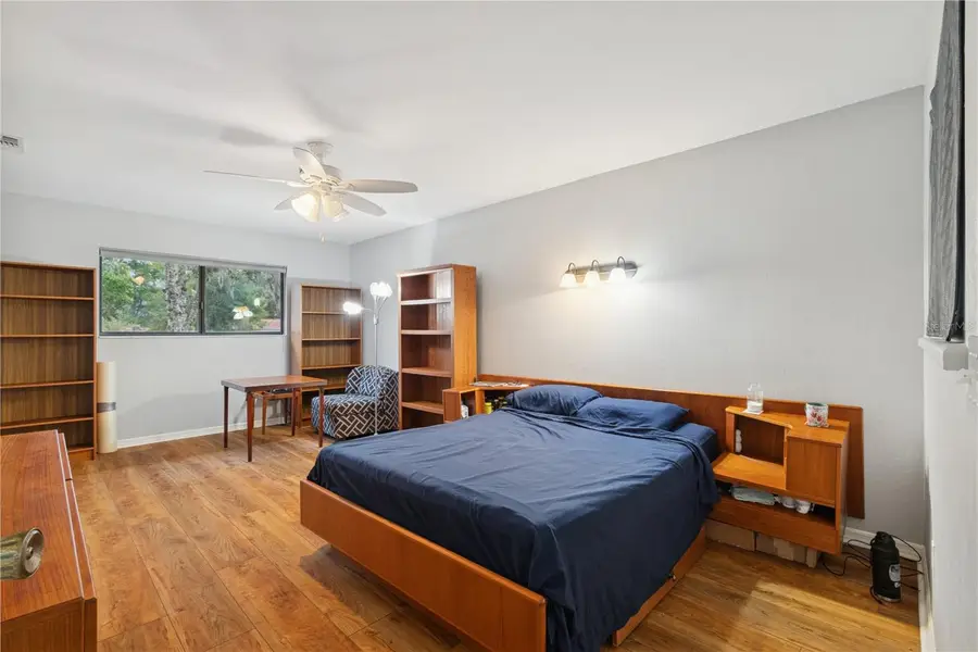 2718 NW 39th Drive, Gainesville, FL 32606 - Image #2