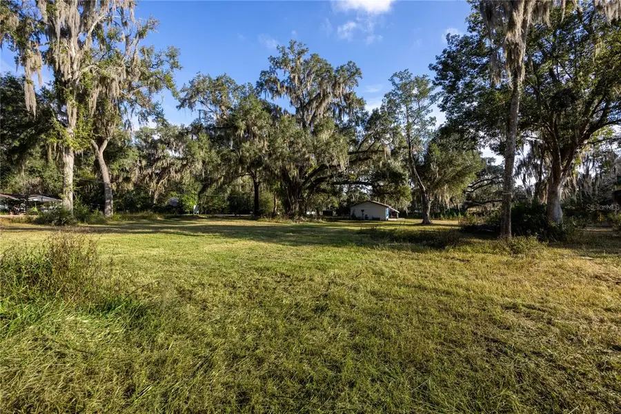 560 NW 39th Road, Gainesville, FL 32607 - Image #2