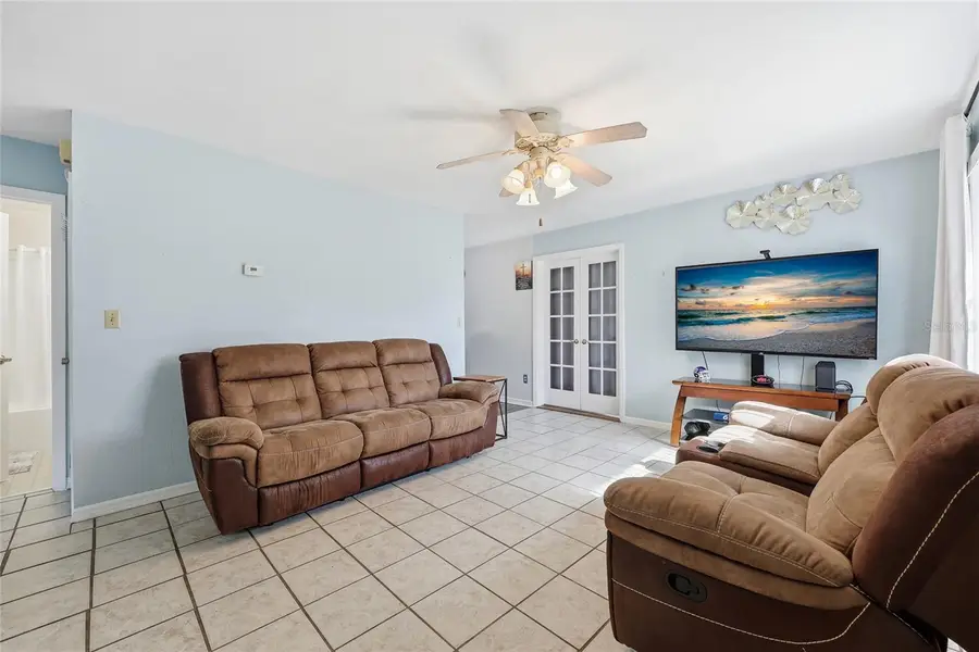 4916 SW 57th Drive, Gainesville, FL 32608 - Image #2