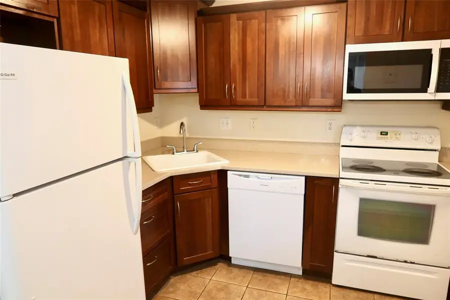 2704 NW 1st Avenue, Gainesville, FL 32607 - Image #3