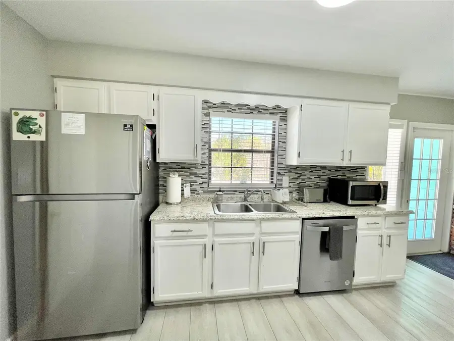 2138 NW 29th Place, Gainesville, FL 32605 - #2