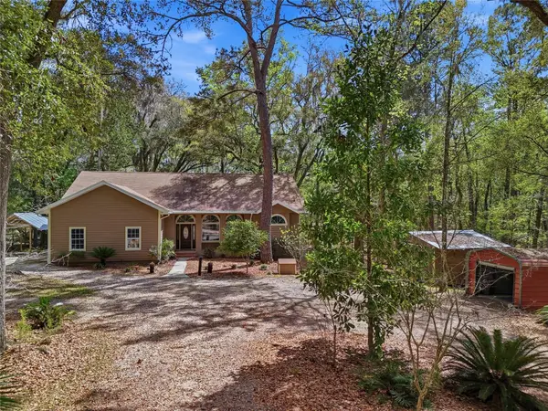 19513 NW 240th Lane, HIGH SPRINGS, FL 32643