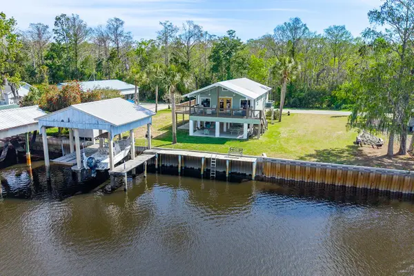 364 NE 256th Avenue, SUWANNEE, FL 32692