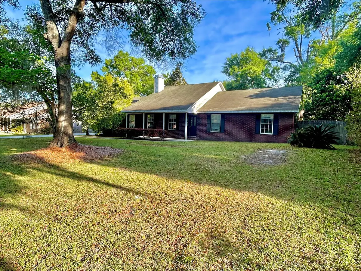 25330 Sw 20th Ave, Newberry, FL 32669 - #1