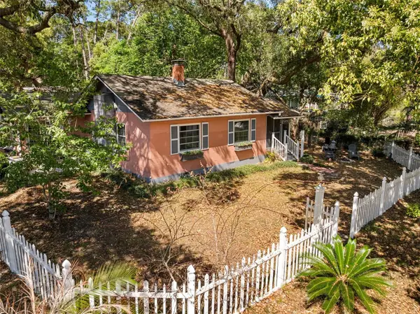 360 Se Lakeview Drive, KEYSTONE HEIGHTS, FL 32656