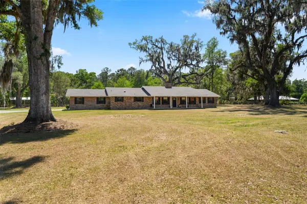 12501 NW 112th Avenue, ALACHUA, FL 32615