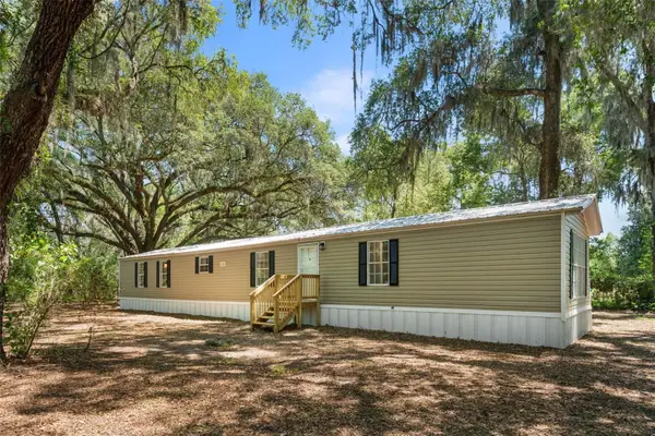 102 Tree Farm Road, HAWTHORNE, FL 32640