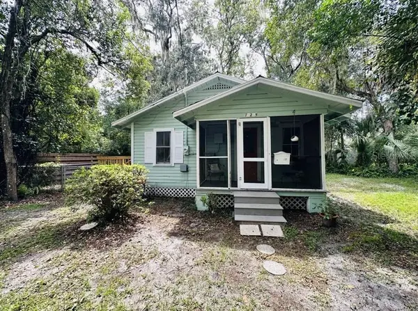 725 NE 5th Avenue, GAINESVILLE, FL 32601
