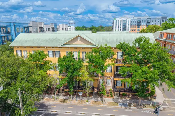 325 NW 14th Street #205, GAINESVILLE, FL 32603
