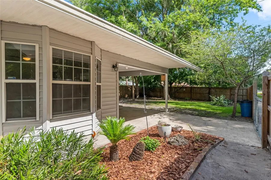 2080 NW 2nd Street, Gainesville, FL 32609 - #2