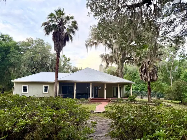 1043 SE County Road 21b, MELROSE, FL 32666