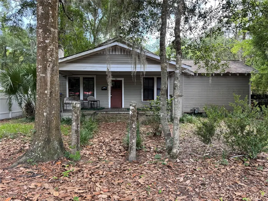 907 NW 11th Avenue, Gainesville, FL 32601 - #2