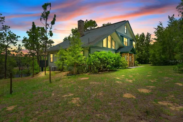 251 Cue Lake Drive, HAWTHORNE, FL 32640