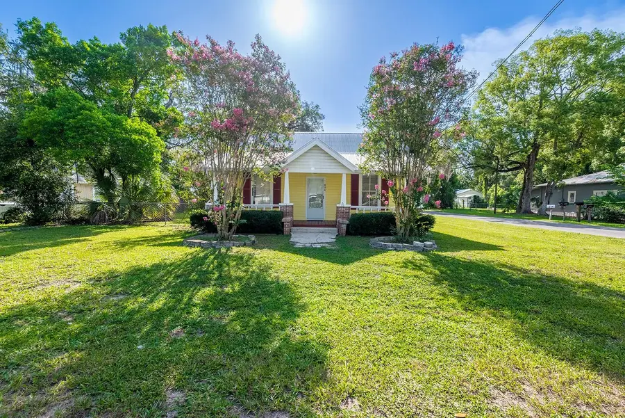 404 NE 2nd Street, Trenton, FL 32693 - #3