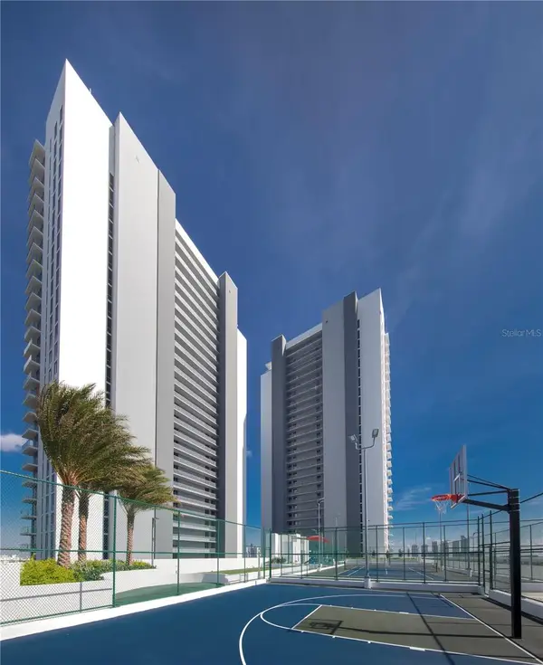 16385 Biscayne Boulevard #305, NORTH MIAMI BEACH, FL 33160