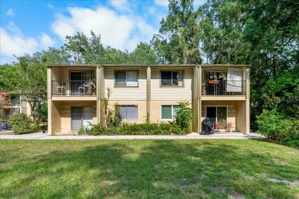 1015 SW 9th Street #D1, GAINESVILLE, FL 32601