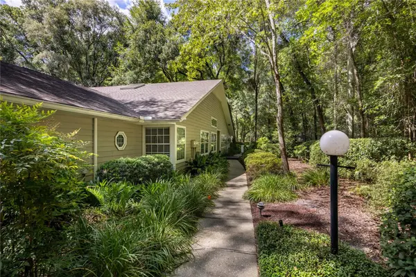 5040 SW 9th Lane, GAINESVILLE, FL 32607