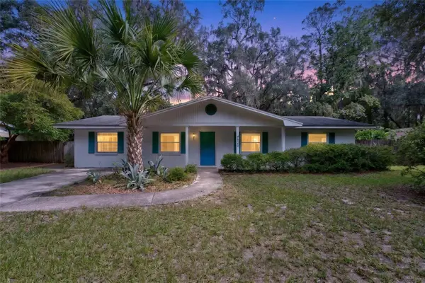 4820 NE 4th Place, GAINESVILLE, FL 32641