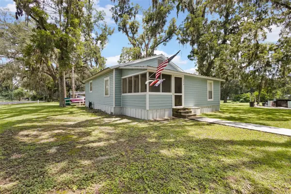 729 NW 3rd Avenue, TRENTON, FL 32693