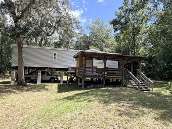 1957 SE 477 Avenue, OLD TOWN, FL 32680