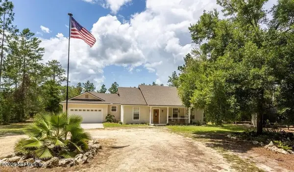 168 Hour Glass Circle, HAWTHORNE, FL 32640