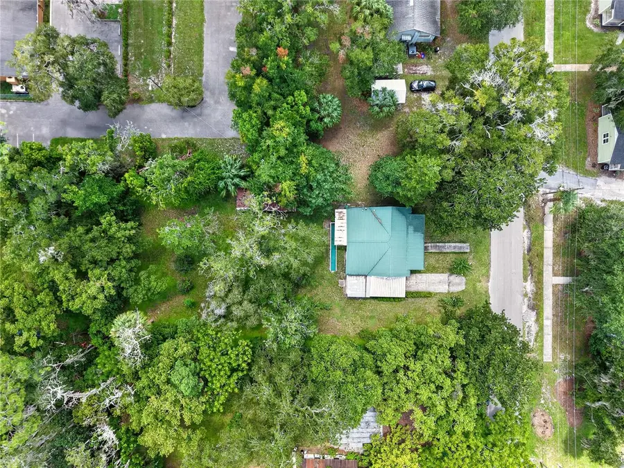 321 NE 11th Street, Gainesville, FL 32601 - #3