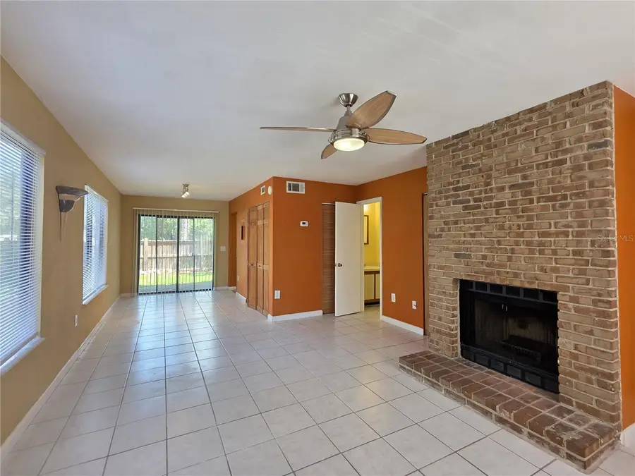 2300 Sw 43rd St #M1, Gainesville, FL 32607 - #2