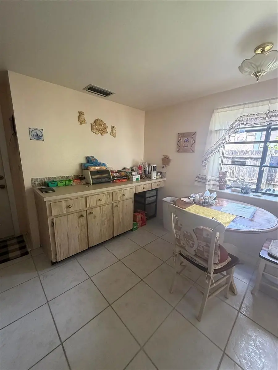 6557 Creekview Terrace N, Pinellas Park, FL 33781 - #2