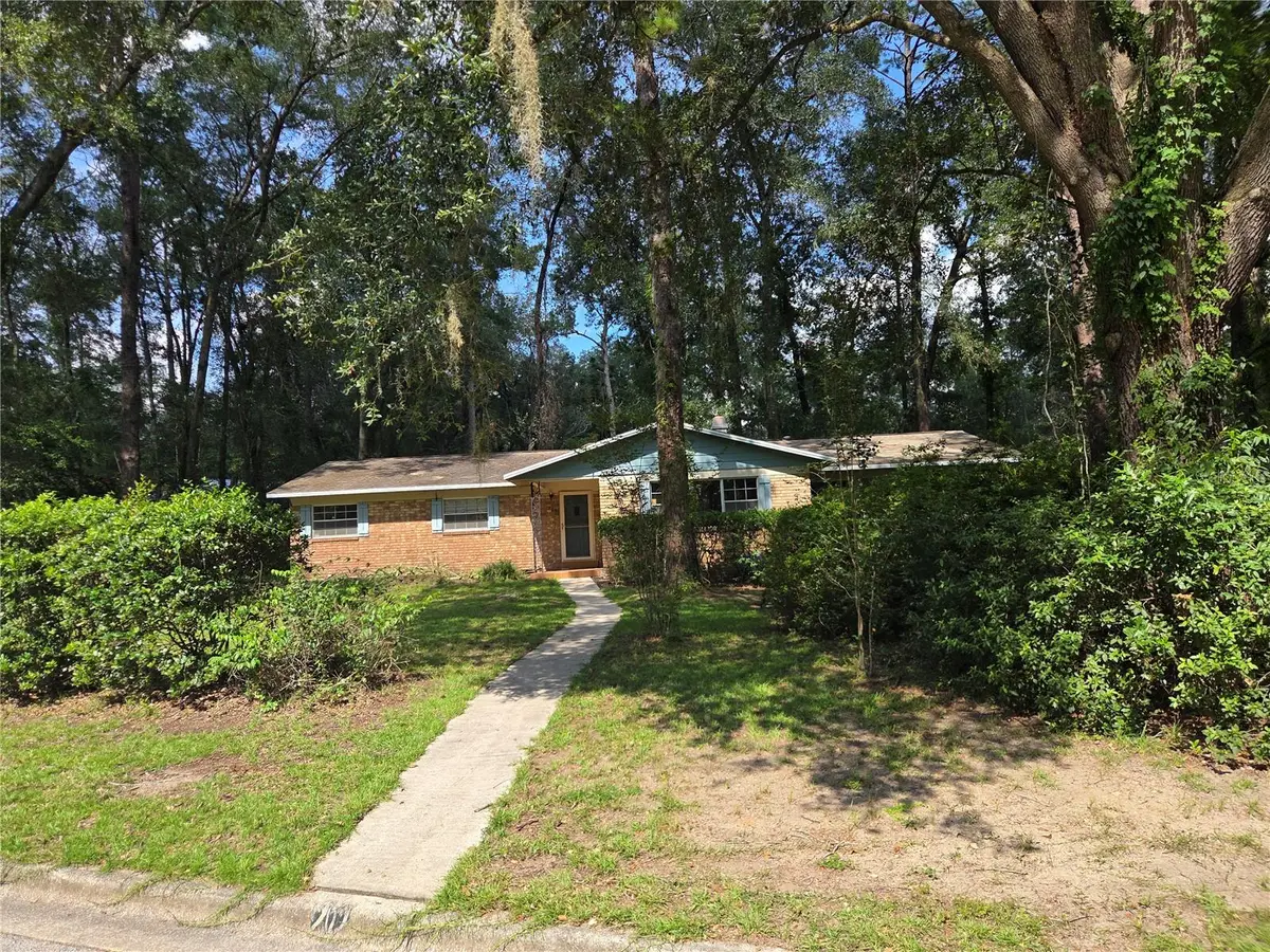 909 NW 39th Street, Gainesville, FL 32605 - #1