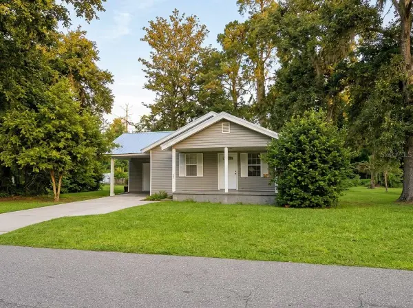 304 Iowa Street, NICEVILLE, FL 32578