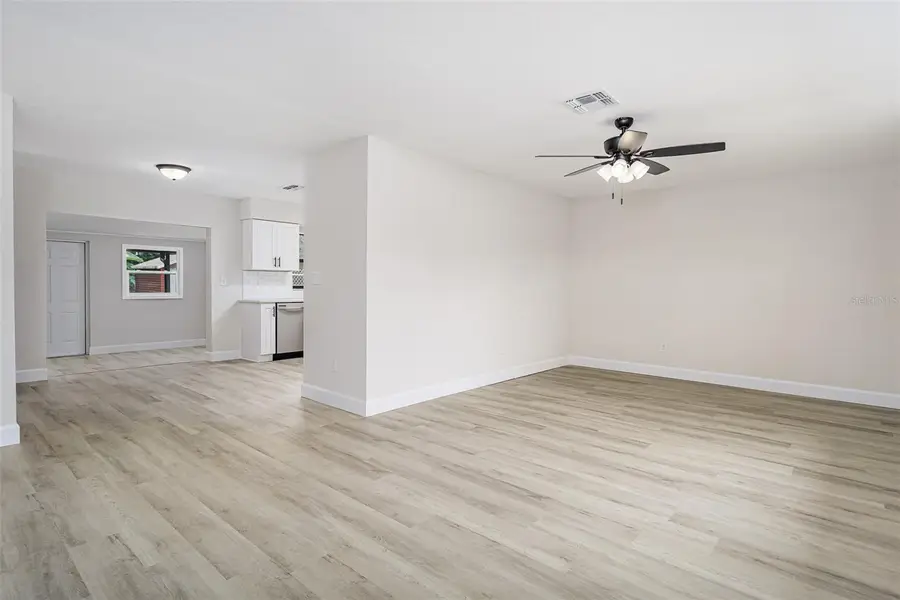 2405 Delrose Drive E, Lakeland, FL 33805 - Image #2