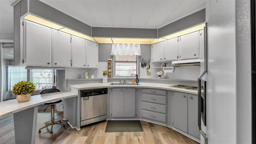 811 Elizabeth Lane, Lakeland, FL 33809 - Image #3