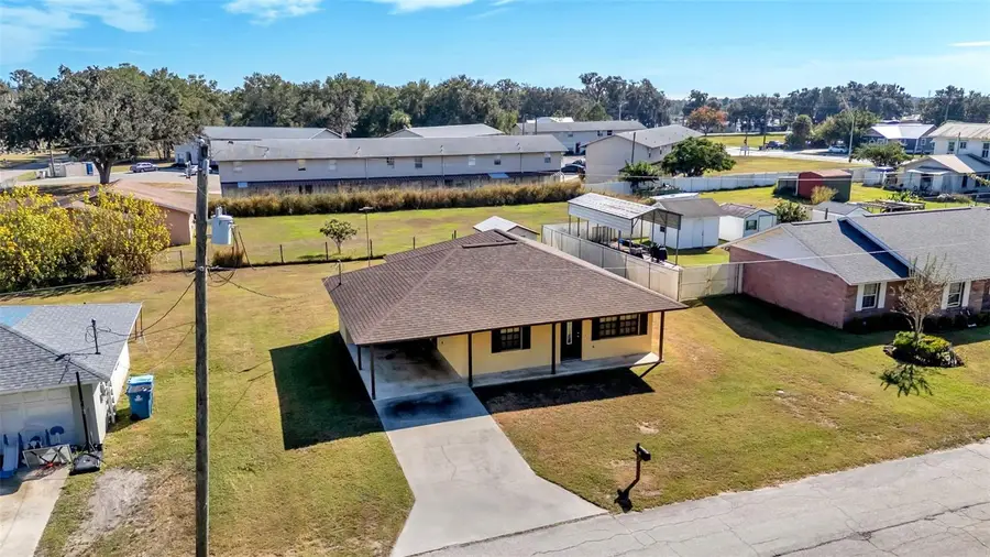 16 N Hendry Avenue, Fort Meade, FL 33841 - Image #2