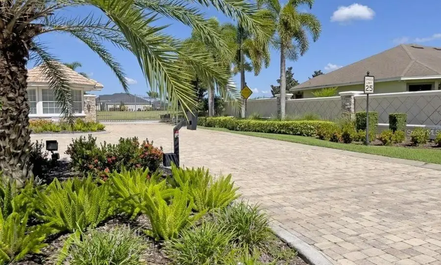 4311 Emerald Palms Boulevard, Winter Haven, FL 33884 - Image #2