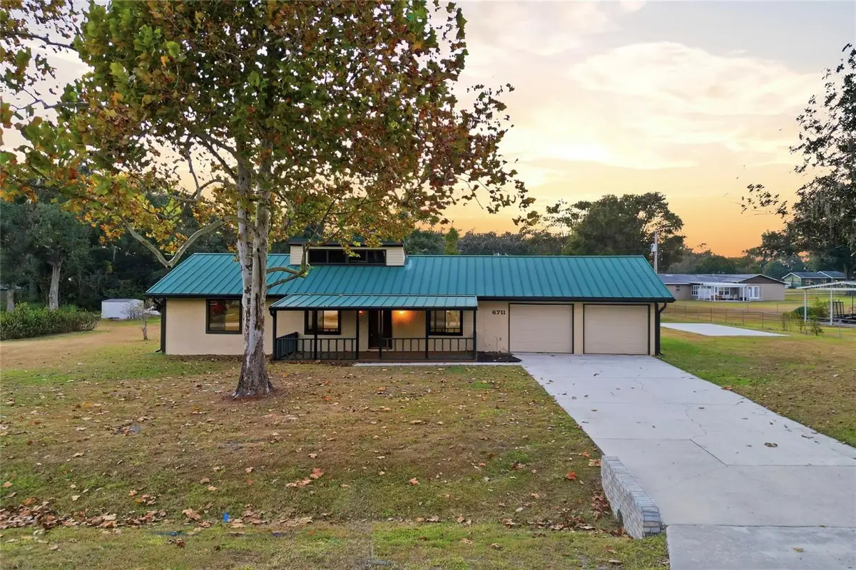 6711 Newman Circle E, Lakeland, FL 33811 - Image #1