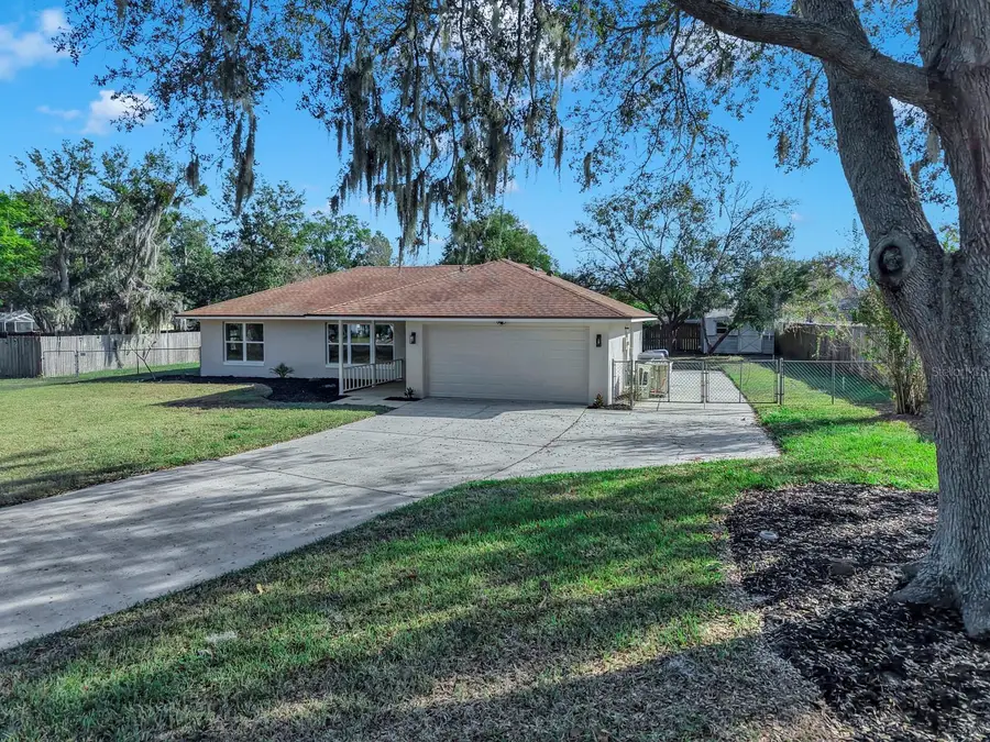 2954 Jennifer Drive, Lakeland, FL 33810 - Image #2