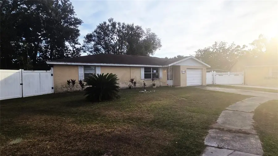 5624 Mccoy Court, Zephyrhills, FL 33542 - Image #3